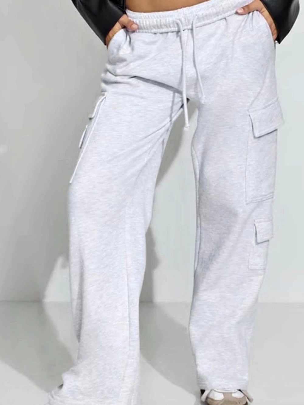 Garage Cargo Sweatpant Gray Wide Leg Cargo Pants Size P/S